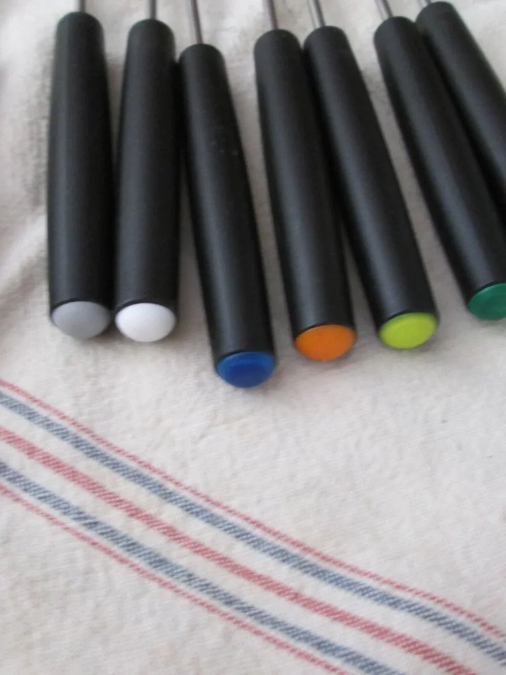 oster vtg stainless color coded 70s fordue forks set of 8